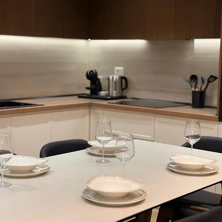 Apartament Coastal Luxe Retreat