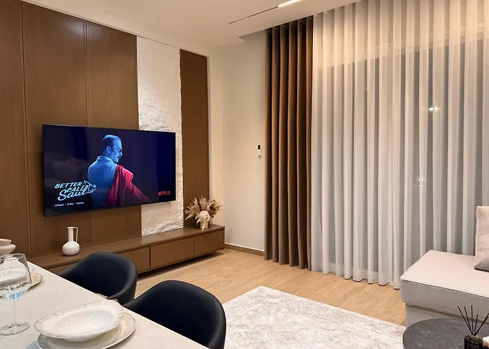 Coastal Luxe Retreat