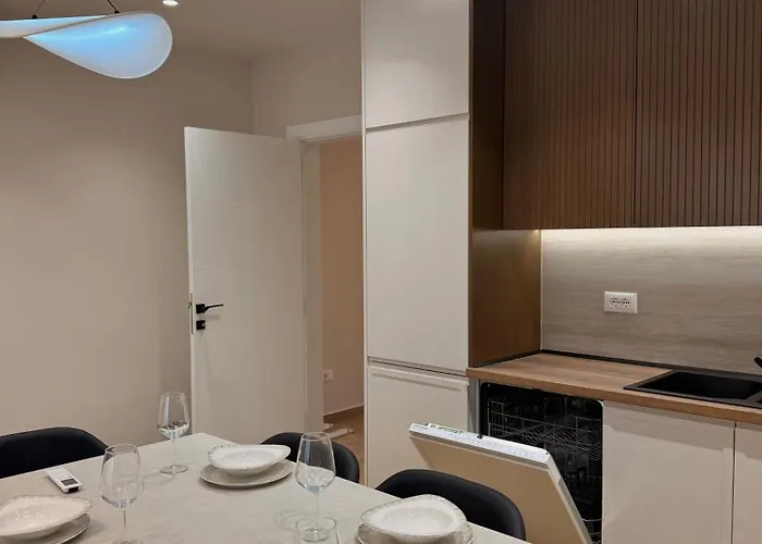 Coastal Luxe Retreat アパート *